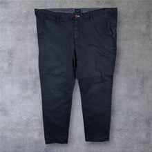Load image into Gallery viewer, GANT Classic Navy Blue Straight Leg Cotton Elastane Chino Trousers
