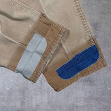 Load image into Gallery viewer, Early 00's Dickies Workwear Skater Distressed Faded Brown Carpenter Jeans
