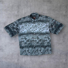Load image into Gallery viewer, Vintage Ivy Crew Abstract Crazy Patterned Blue Grey Short Sleeve Shirt
