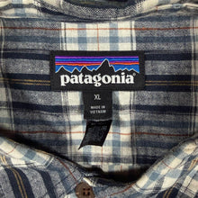 Load image into Gallery viewer, Patagonia Back Step Shirt Mens XL 53139 Hemp Organic Cotton Plaid SP25
