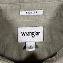 Load image into Gallery viewer, Wrangler "Regular" Classic Khaki Short Sleeve Linen Cotton Shirt
