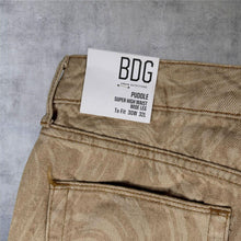 Load image into Gallery viewer, BDG Urban Outfitters Puddle Swirl Print Jeans W30 L32 Beige Wide Leg
