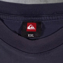 Load image into Gallery viewer, Early 00's Quiksilver Surfer Skater Y2K Logo Graphic Faded Navy Blue Cotton T-Shirt
