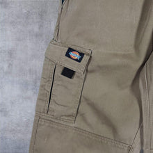 Load image into Gallery viewer, Dickies Cargo Work Trousers Mens 36R Brown Black Utility Y2K Skater Straight
