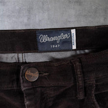 Load image into Gallery viewer, Wrangler Arizona Corduroy Trousers Mens Dark Brown Straight Leg Stretch Cords W38 L30
