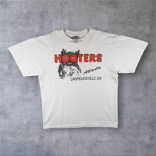 Load image into Gallery viewer, Vintage Hooters Atlanta Georgia T Shirt Large Delta Double Sided Y2K USA
