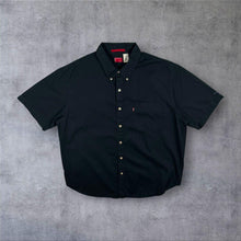 Load image into Gallery viewer, Levi's Red Tab Classic Black Cotton Short Sleeve Button-Down Shirt

