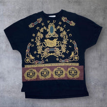 Load image into Gallery viewer, Vintage 90’s Metro “Vive Les Republicaines” Baroque Style Graphic Batwing T-Shirt
