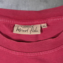 Load image into Gallery viewer, Early 00's Weird Fish "Billy The Squid" Cartoon Graphic Faded Red Cotton T-Shirt

