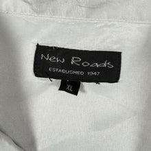 Load image into Gallery viewer, Early 00's New Roads Goth Y2K Dragon Tiger Yin Yang White Short Sleeve Shirt
