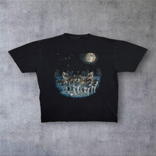 Load image into Gallery viewer, Early 00's Wild Goth Wolf Animal Wildlife Cotton Graphic Black T-Shirt
