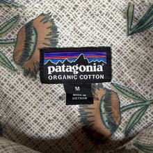 Load image into Gallery viewer, Patagonia Go-To Shirt Mens M Future Flowers Natural Organic Cotton 52691 SP23

