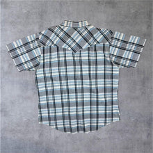 Load image into Gallery viewer, Vintage 90's Wrangler Cowboy Cut Regular Fit X-Long Tails Western Check Popper Shirt
