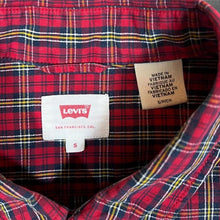 Load image into Gallery viewer, Levi’s Classic Tartan Plaid Check Cotton Long Sleeve Button-Up Shirt
