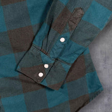 Load image into Gallery viewer, Levi's Western Shirt Women's M Green Black Buffalo Check Pearl Snap Tailored Fit
