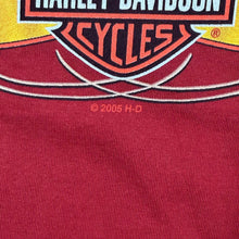 Load image into Gallery viewer, Vintage Harley Davidson (2005) "Riyadh" Saudi Arabia Biker Tourist Red Polo Shirt
