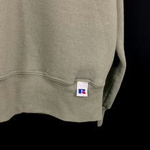 Load image into Gallery viewer, RUSSELL ATHLETIC Classic Blank Essential Crewneck Sweatshirt
