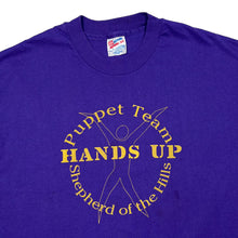 Load image into Gallery viewer, Hanes HANDS UP “Puppet Team” Souvenir Spellout Graphic Single Stitch T-Shirt
