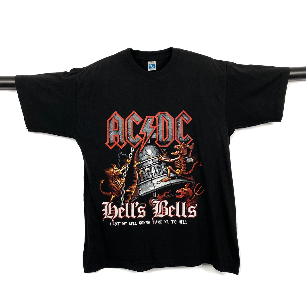 AC/DC “Hell’s Bells” Graphic Spellout Hard Rock Band T-Shirt