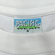 Load image into Gallery viewer, FREEFALL “Taupo, New Zealand” Skydiving Souvenir Spellout Graphic T-Shirt
