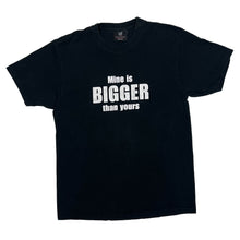 Load image into Gallery viewer, WWE (2006) BIG SHOW “Mine Is Bigger Than Yours” Wrestlemania 21 Wrestling T-Shirt
