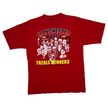 Load image into Gallery viewer, MANCHESTER UNITED FC “Treble Winners 1998/1999” Football Souvenir Graphic T-Shirt
