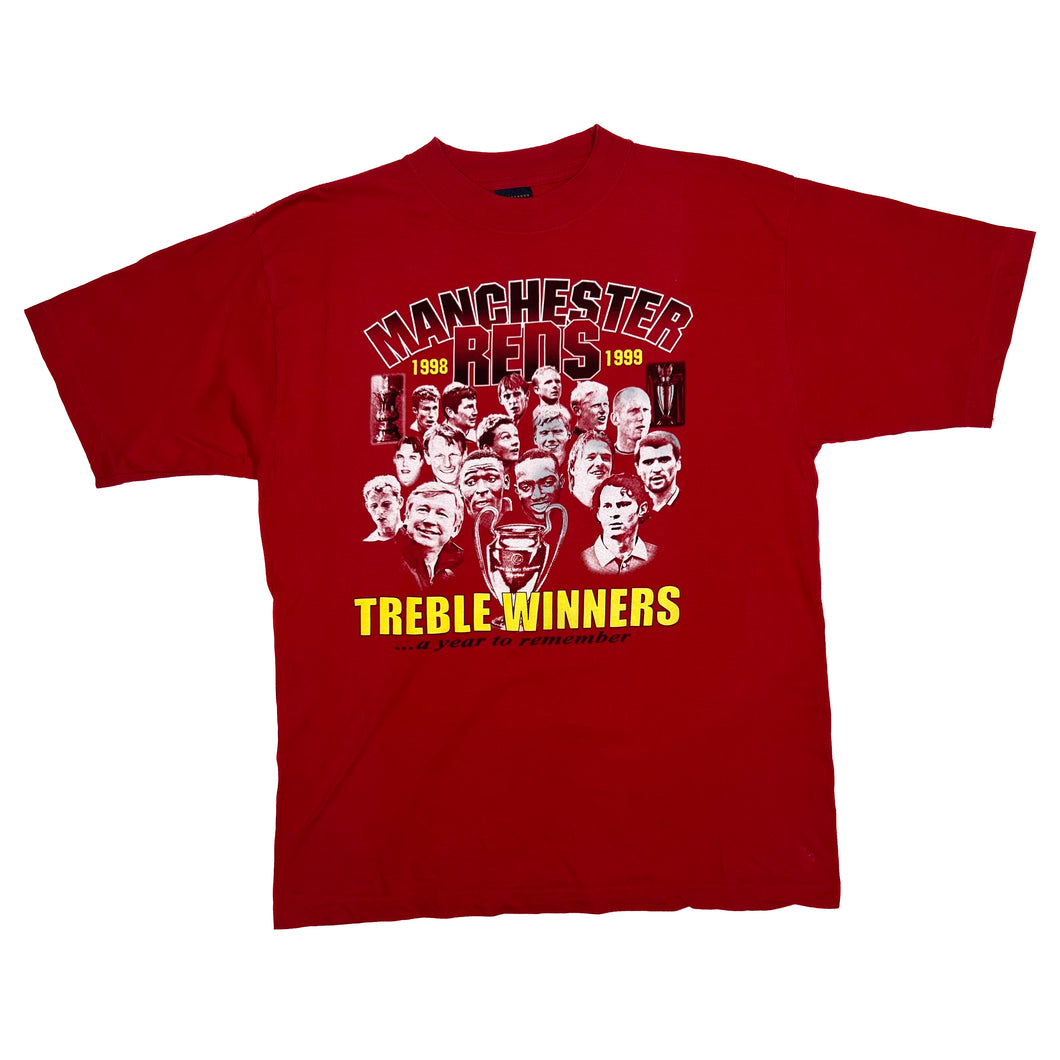 MANCHESTER UNITED FC “Treble Winners 1998/1999” Football Souvenir Graphic T-Shirt