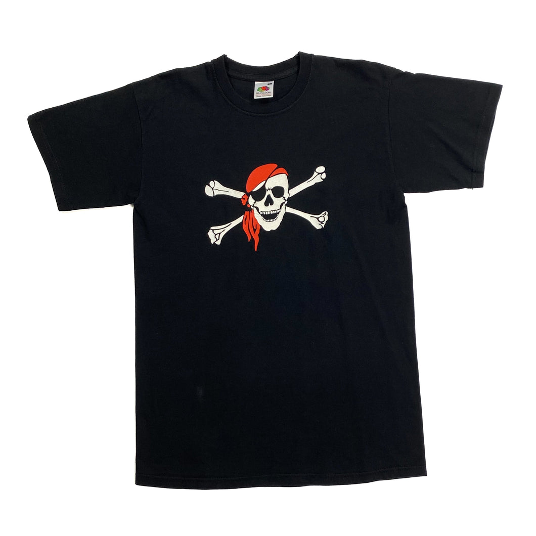 FOTL Gothic Pirate Skull Crossbones Graphic T-Shirt
