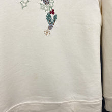 Load image into Gallery viewer, BASIC EDITIONS Embroidered Floral Flower Crewneck Sweatshirt
