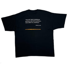 Load image into Gallery viewer, Gildan (2005) THE LONG WALK Australia Cultural Souvenir Graphic T-Shirt
