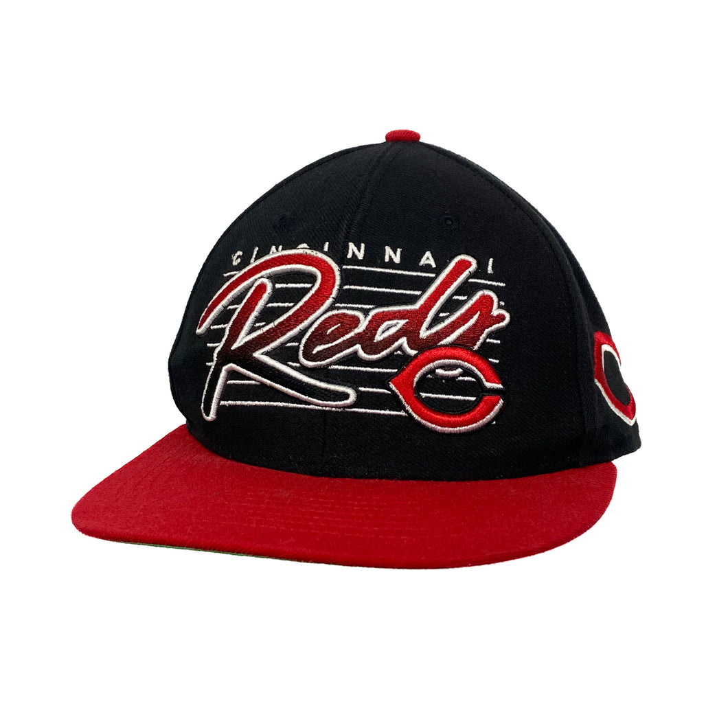 47 FORTY SEVEN MLB Cincinnati Reds Embroidered Spellout Baseball Cap