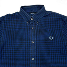 Load image into Gallery viewer, FRED PERRY Classic Embroidered Mini Laurel Crest Logo Checked Long Sleeve Button-Up Shirt
