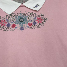 Load image into Gallery viewer, Vintage HASTING &amp; SMITH Embroidered Floral Diamanté Collared Sweatshirt

