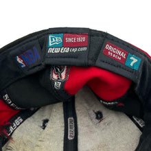 Load image into Gallery viewer, New Era NBA CHICAGO BULLS Embroidered Logo Colour Block Stretch Fit Snapback Baseball Cap
